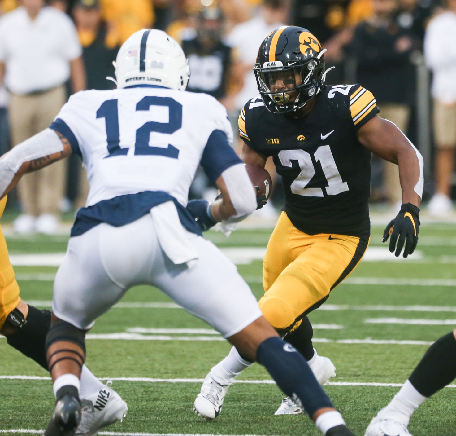100921-qc-spt-iowa-fball-052